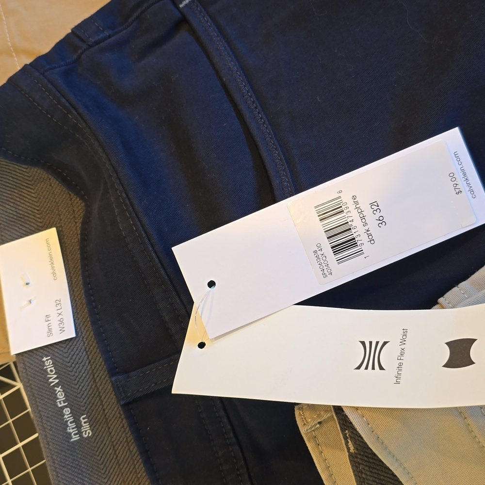 NWT Calvin Klein 36x32 Slim Fit Infinite Flex Waistband Trio - Picture 4 of 16
